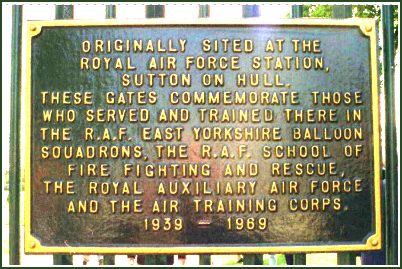 Plaque on Gates at East Park, Hull, commemorate their use at the site of RAF Sutton on Hull, 1939 to 1969>
<br /><p><hr width=